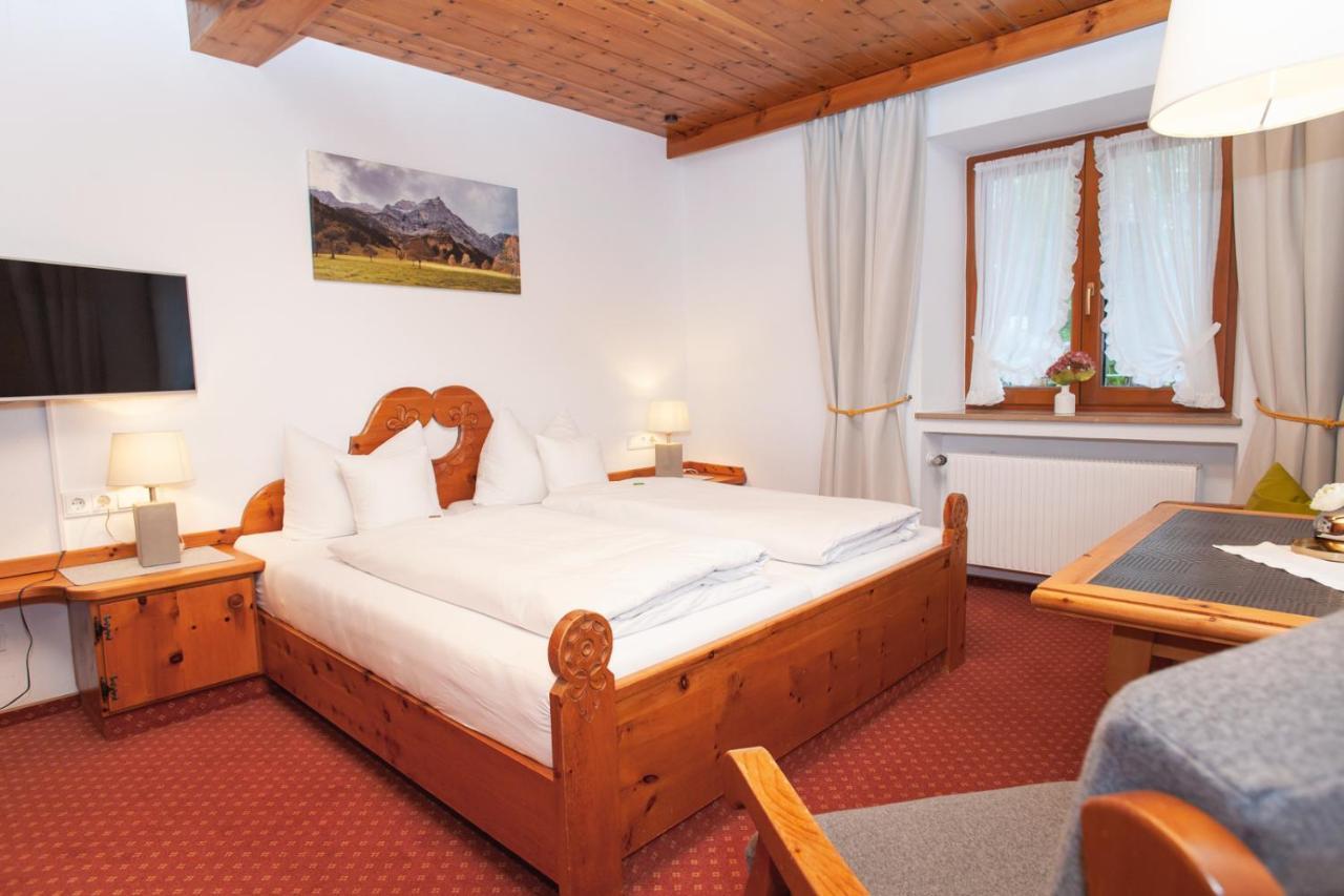 Gaestehaus Sonnenheim Mittenwald Extérieur photo